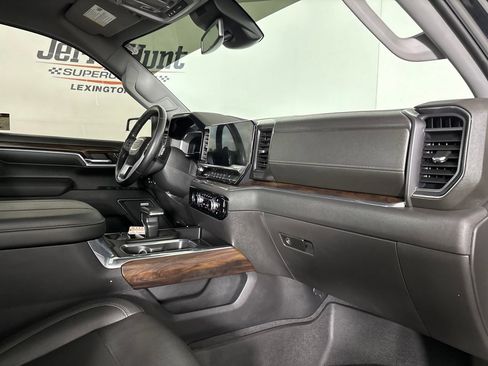 Used 2023 GMC Sierra 1500 SLT w/ SLT Premium Package AWD/4WD image 33