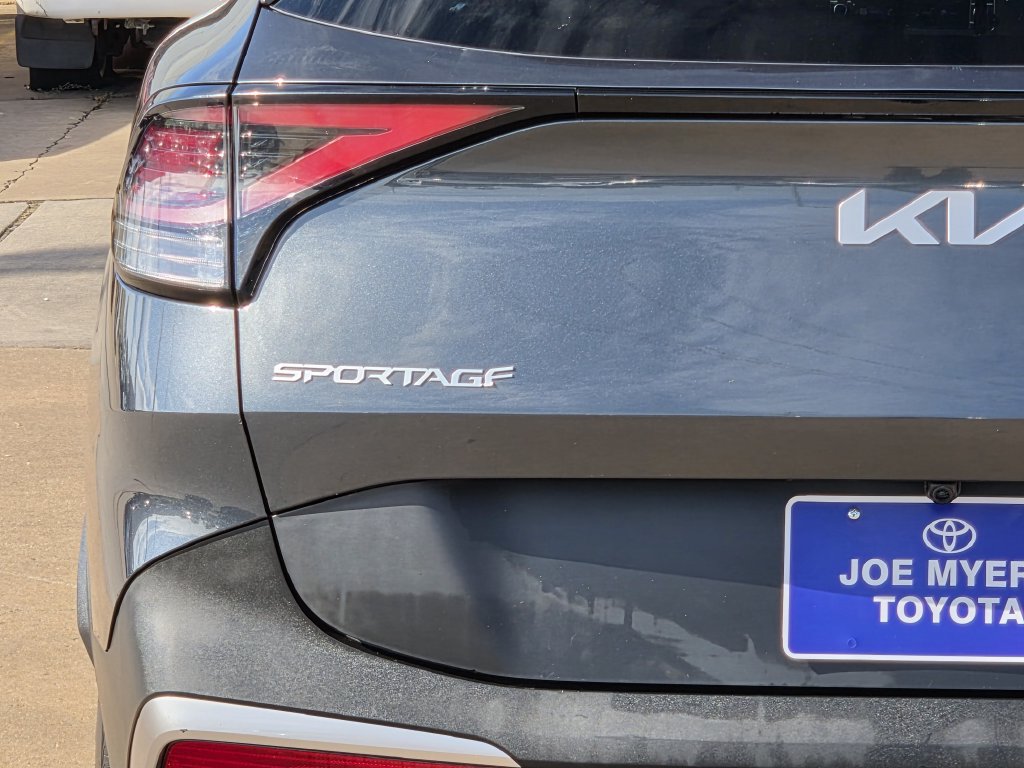 Used 2023 Kia Sportage LX FWD image 10