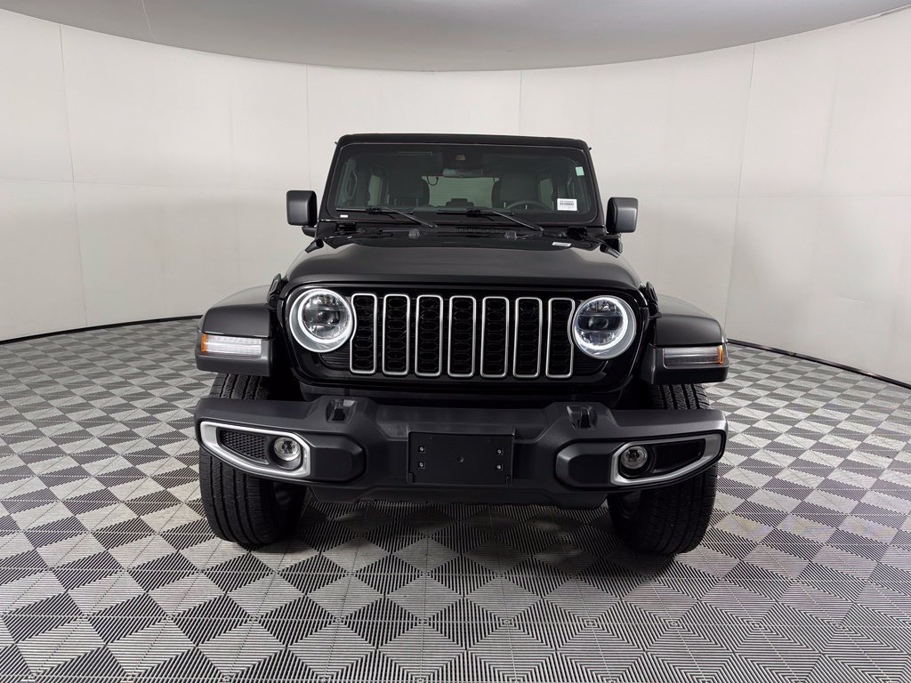 Used 2025 Jeep Wrangler Unlimited Sahara w/ Safety Group AWD/4WD image 2
