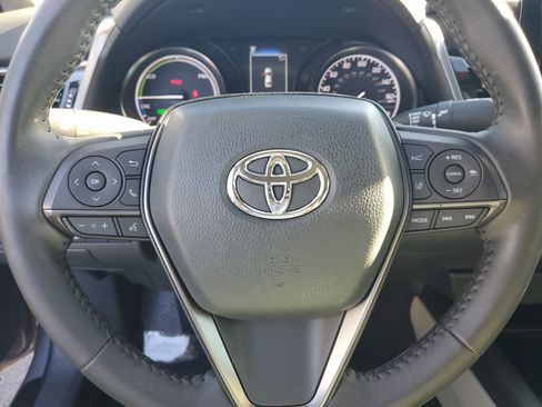 Certified 2022 Toyota Camry SE image 20