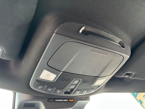 Used 2024 Ford Expedition Limited image 27