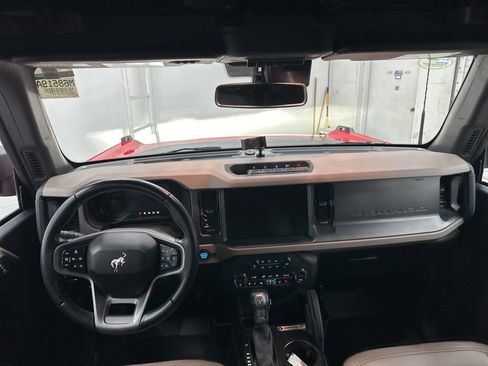 Used 2024 Ford Bronco Wildtrak image 23