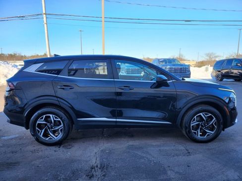 Used 2023 Kia Sportage LX image 6