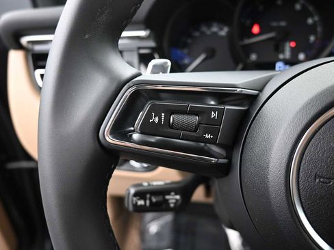 New 2026 Porsche Macan AWD/4WD image 9