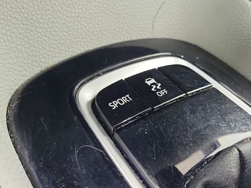 Used 2021 Toyota Corolla SE FWD image 27