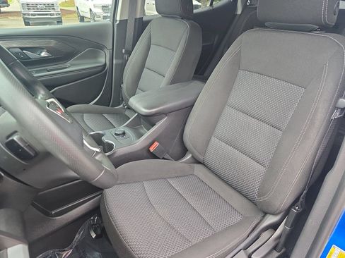 Used 2024 GMC Terrain SLE w/ Elevation Edition FWD image 14