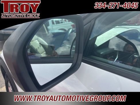 Used 2020 Ford Explorer XLT w/ Equipment Group 202A image 30