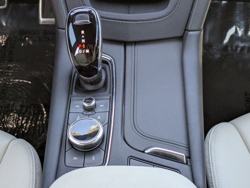 Certified 2024 Cadillac XT5 Sportv w/ Technology Package image 18