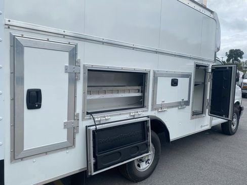 New 2025 Chevrolet Express 3500 w/ Power Convenience Package image 12