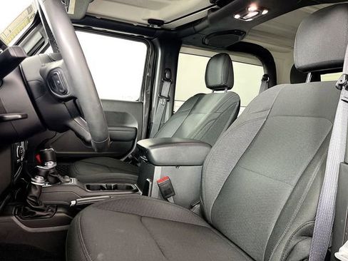 Used 2021 Jeep Wrangler Sport S image 11