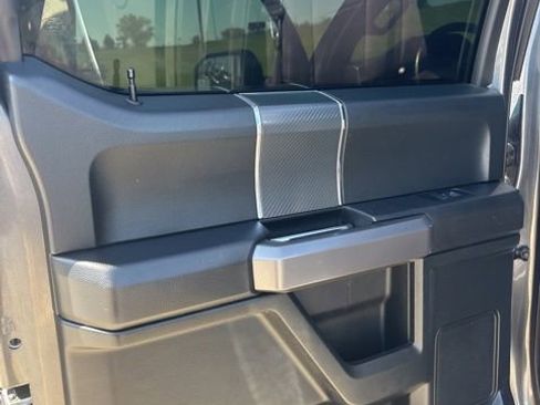 Used 2019 Ford F150 XLT w/ Equipment Group 302A Luxury AWD/4WD image 31