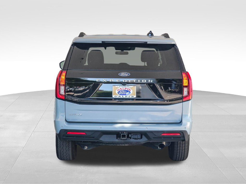 Certified 2025 Ford Expedition Active RWD image 7