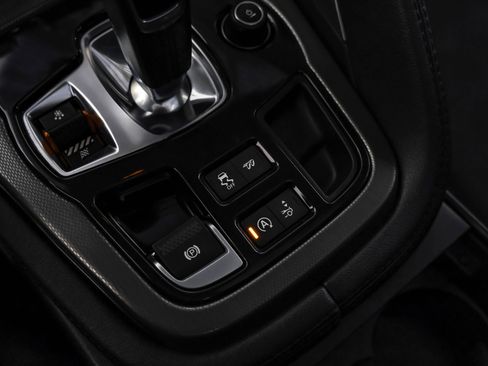 Used 2016 Jaguar F-TYPE S image 21