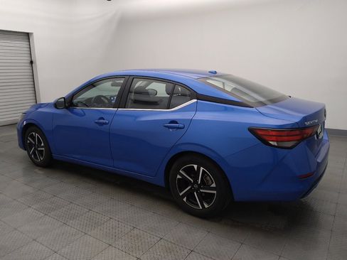 Used 2025 Nissan Sentra SV FWD image 3