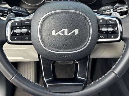 Used 2023 Kia Sorento EX image 14