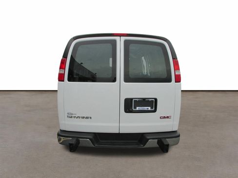 Used 2024 GMC Savana 2500 w/ Driver Convenience Package RWD image 4