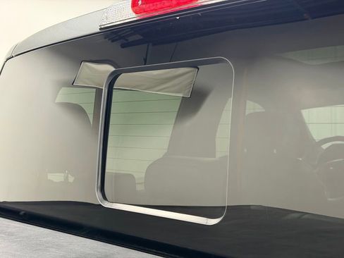 Used 2019 Ford F150 Lariat w/ Equipment Group 502A Luxury image 18