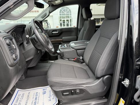 Used 2021 Chevrolet Silverado 1500 LT AWD/4WD image 12