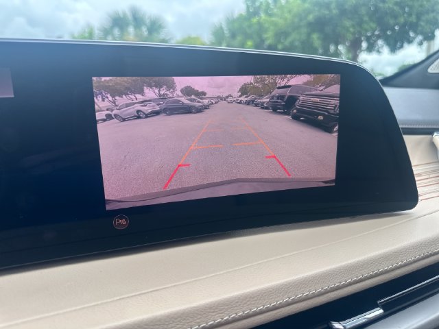 Used 2024 Cadillac XT4 Premium Luxury FWD image 20