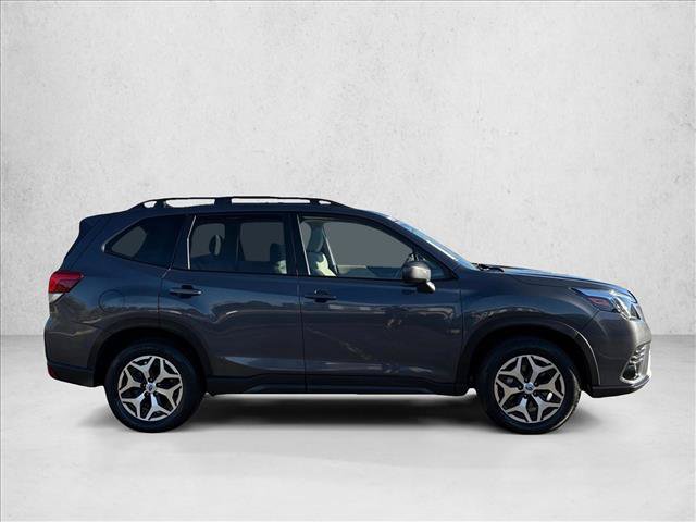 Used 2023 Subaru Forester Premium AWD/4WD image 4