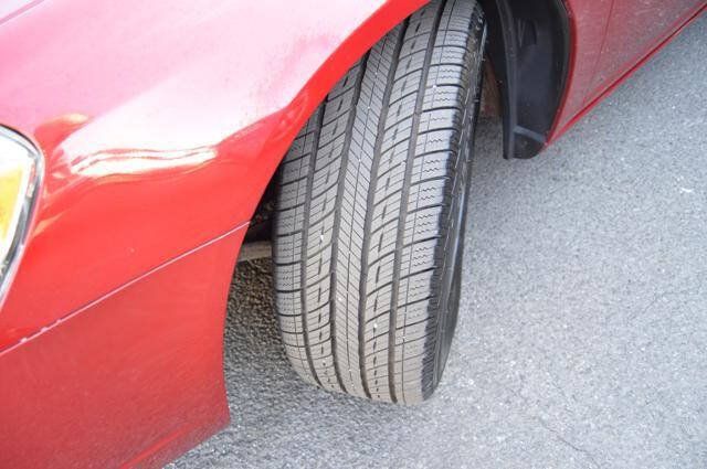 Used 2008 Buick Lucerne CXS FWD image 35