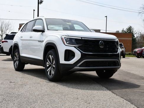 New 2026 Volkswagen Atlas Cross Sport SE AWD/4WD image 1