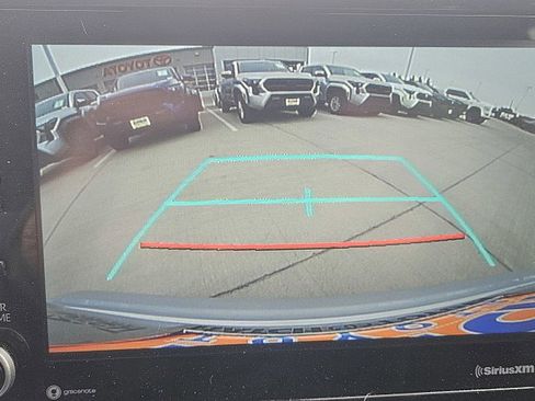 Used 2022 Toyota Corolla SE image 12