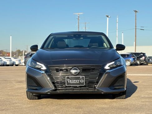 Certified 2025 Nissan Altima 2.5 S image 4