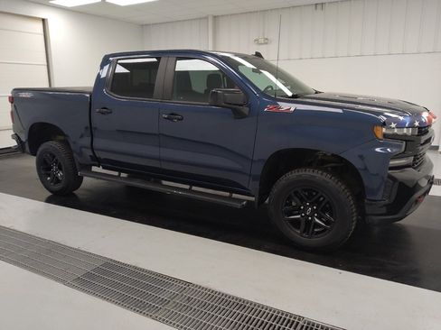 Used 2020 Chevrolet Silverado 1500 LT Trail Boss image 11
