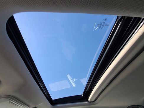 Certified 2023 Honda Accord EX image 27