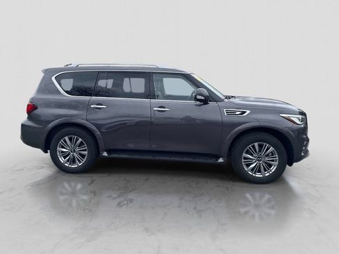 Used 2022 INFINITI QX80 Luxe w/ Cargo Package AWD/4WD image 10