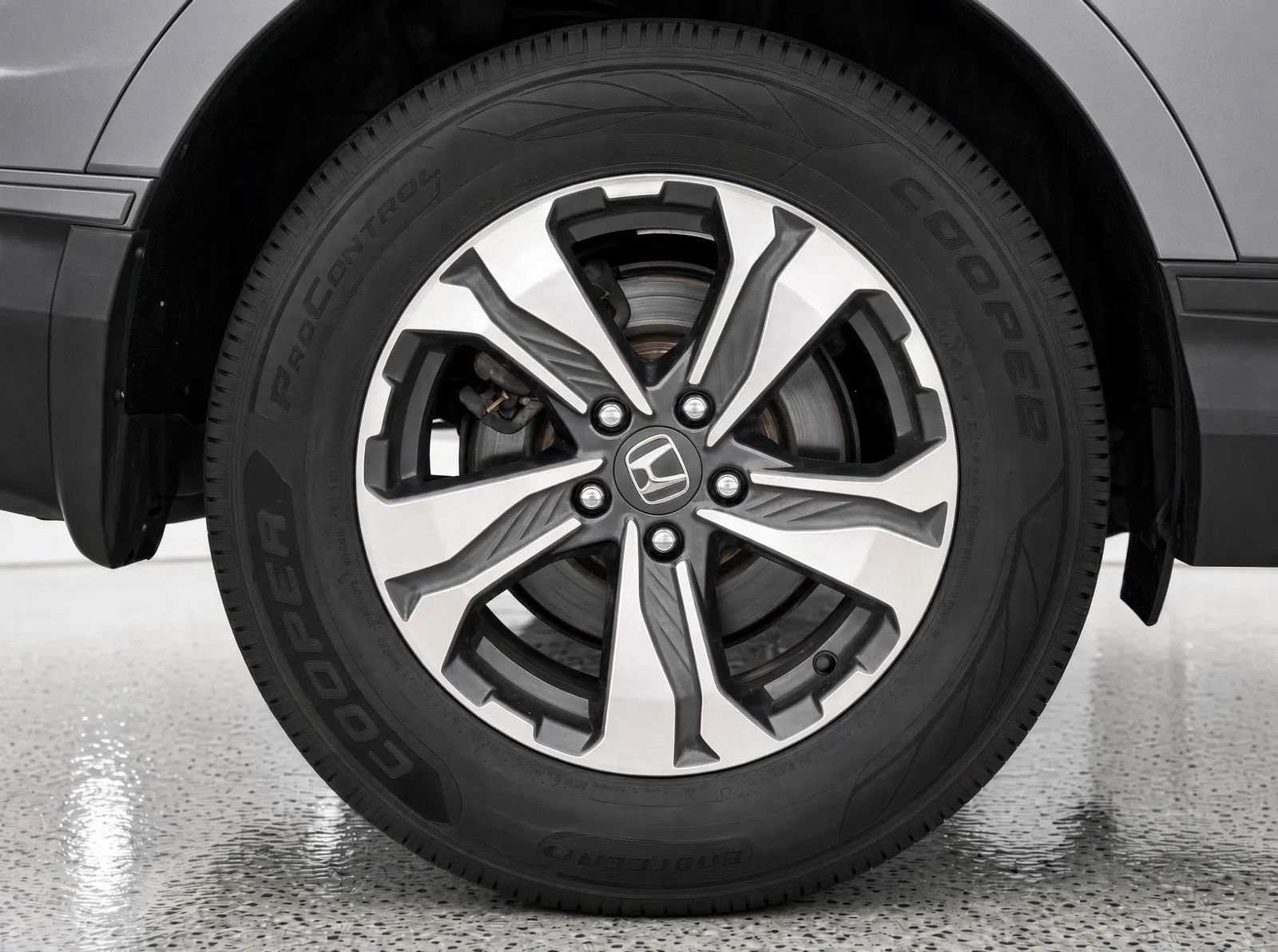 Used 2017 Honda CR-V LX image 19