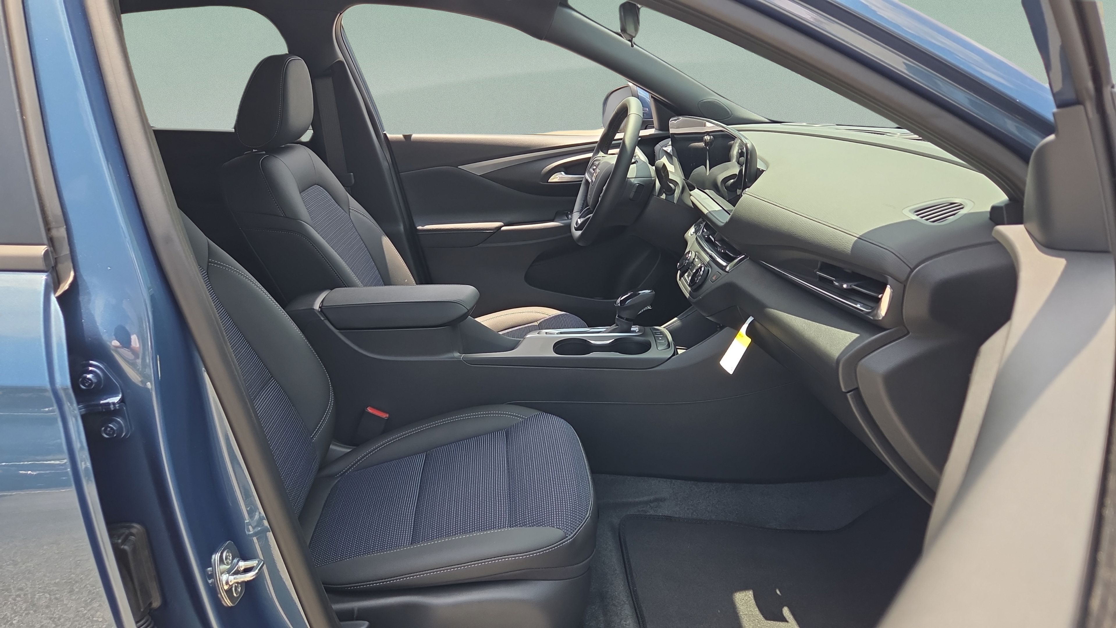 New 2026 Buick Envista Sport Touring w/ Convenience I Package FWD image 18