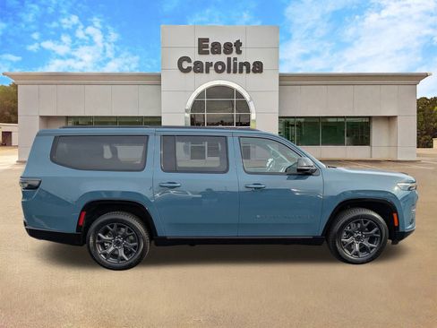 New 2026 Jeep Grand Wagoneer L Limited image 2