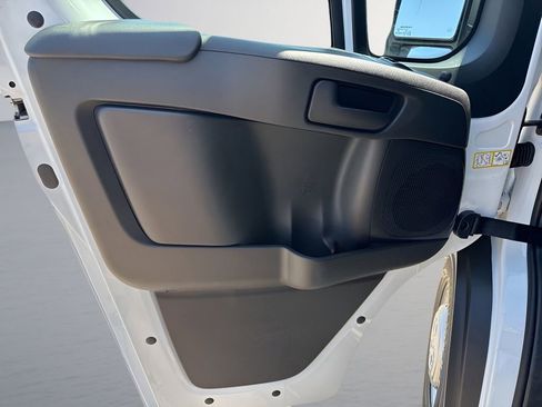 Used 2026 RAM ProMaster 2500 w/ Convenience Group FWD image 22