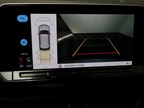 New 2026 Volkswagen Atlas Cross Sport SEL R-Line image 10