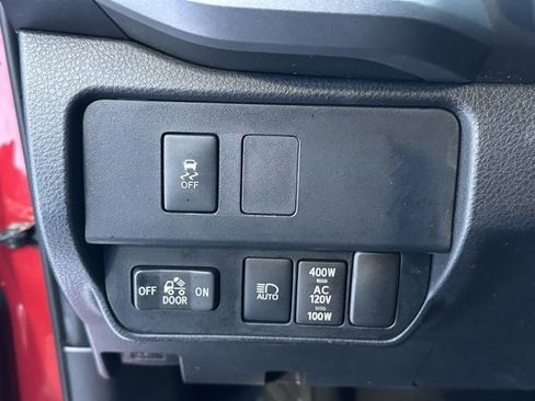 Used 2023 Toyota Tacoma 4x4 Double Cab image 19