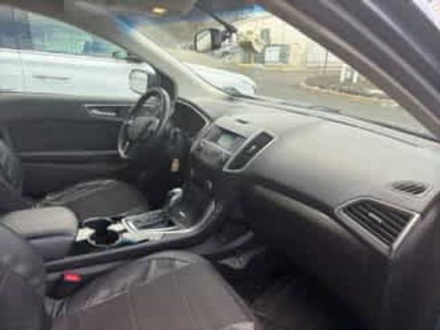 Used 2018 Ford Edge SEL image 19