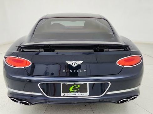 Used 2022 Bentley Continental GT image 5