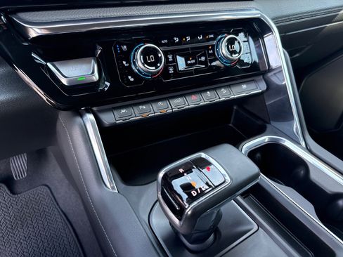 Used 2023 GMC Sierra 1500 Denali AWD/4WD image 21