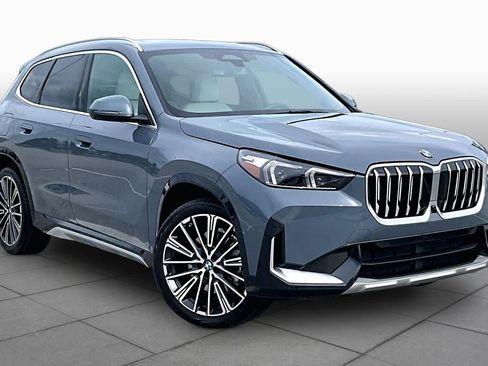 Used 2026 BMW X1 xDrive28i w/ Technology Package AWD/4WD image 3