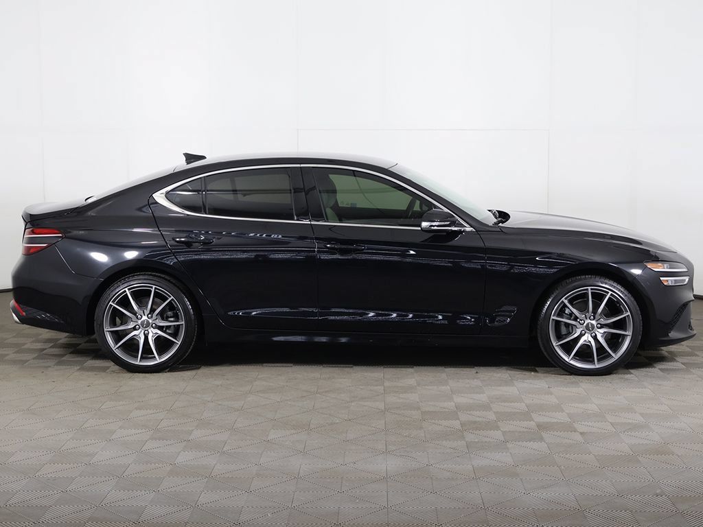Used 2023 Genesis G70 2.0T AWD/4WD image 18