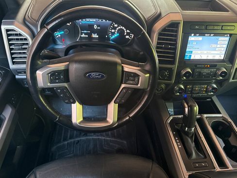Used 2018 Ford F150 Platinum w/ Equipment Group 701A Luxury AWD/4WD image 19