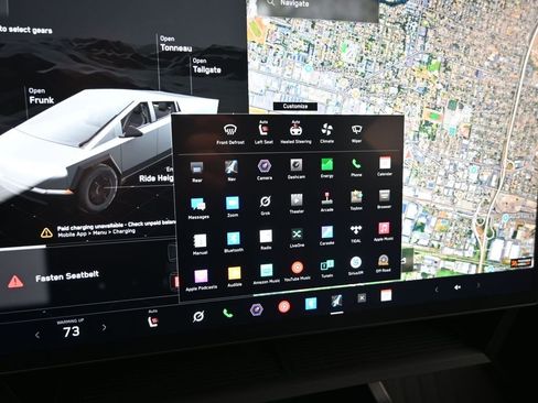 Used 2025 Tesla Cybertruck AWD Crew Cab image 22