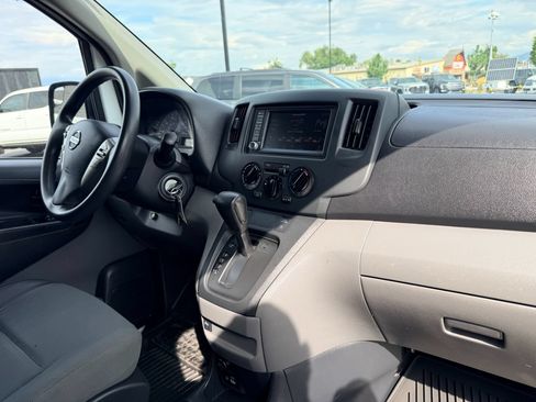 Used 2021 Nissan NV200 SV FWD image 12