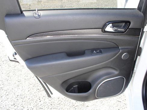 Used 2020 Jeep Grand Cherokee High Altitude image 25