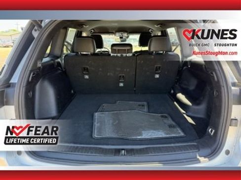 Used 2024 Jeep Grand Cherokee Altitude AWD/4WD image 20