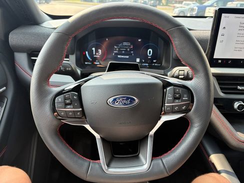 Used 2026 Ford Explorer ST-Line AWD/4WD image 16