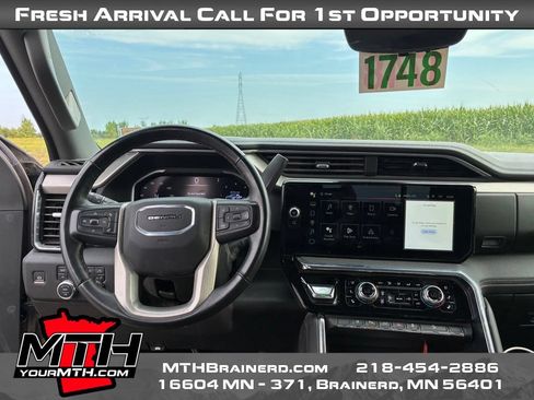 Used 2024 GMC Sierra 2500 Denali w/ Technology Package AWD/4WD image 11