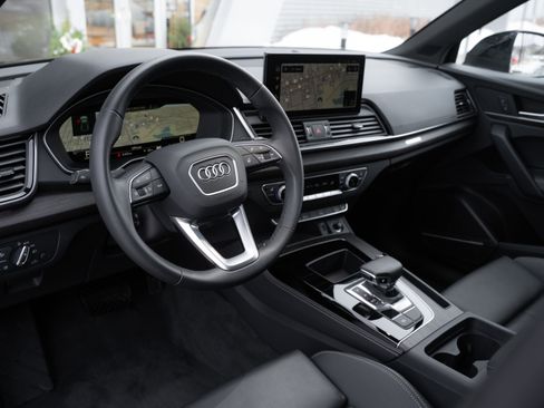 Certified 2025 Audi Q5 2.0T Premium Plus w/ Premium Plus Package image 10